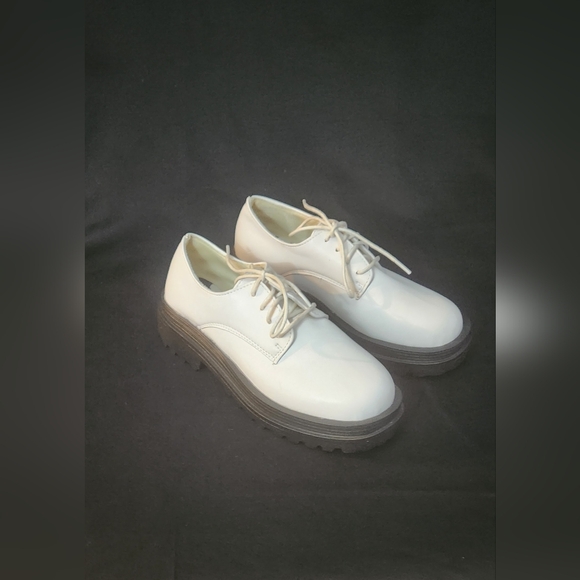 Women's White Chunky Oxfords Size 7.5 - Picture 8 of 16